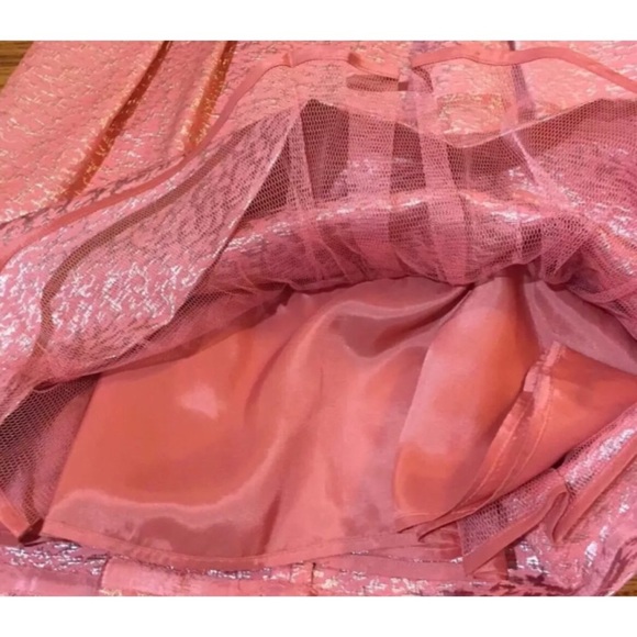 BCBG Max Azria Strapless Jacquard Peach Blush Cocktail Dress – Size 4 - Picture 6 of 8